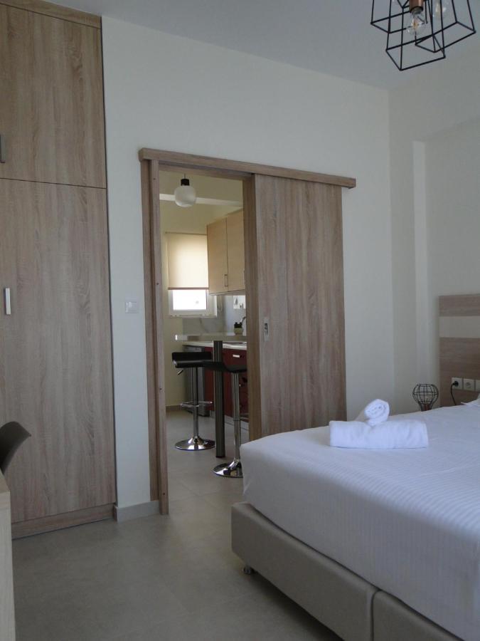 Chrysanthe'S Apartments No2 Poros Town Exterior photo