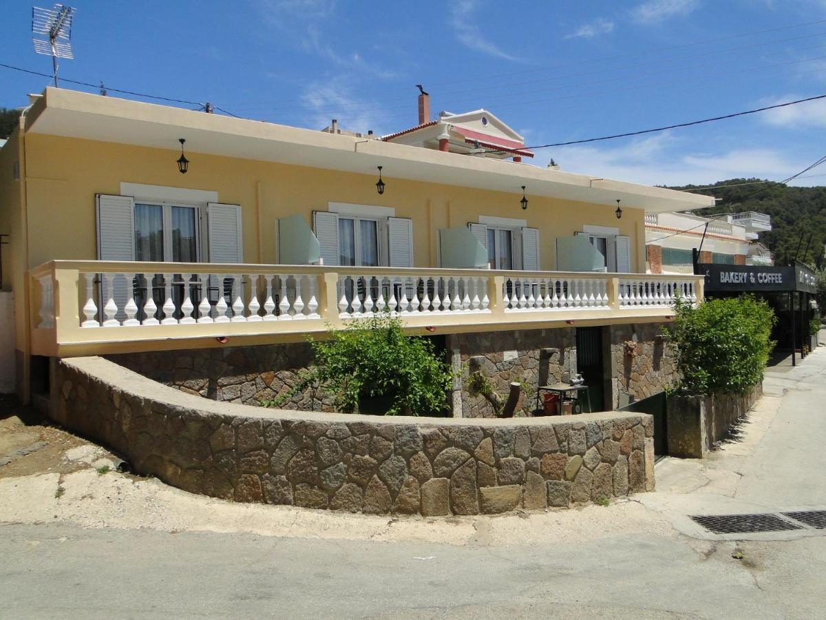 Chrysanthe'S Apartments No2 Poros Town Exterior photo
